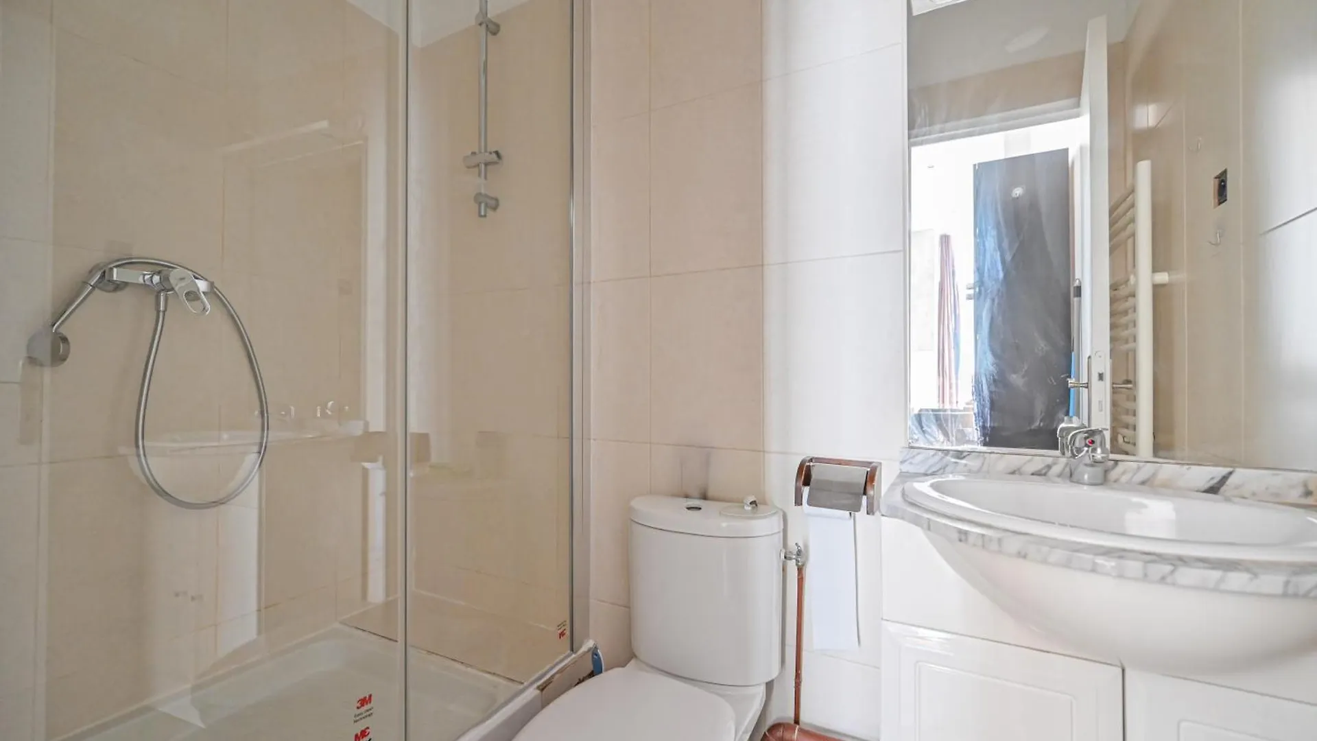 Cosy Apartement For 4 Pax Parijs 0*,